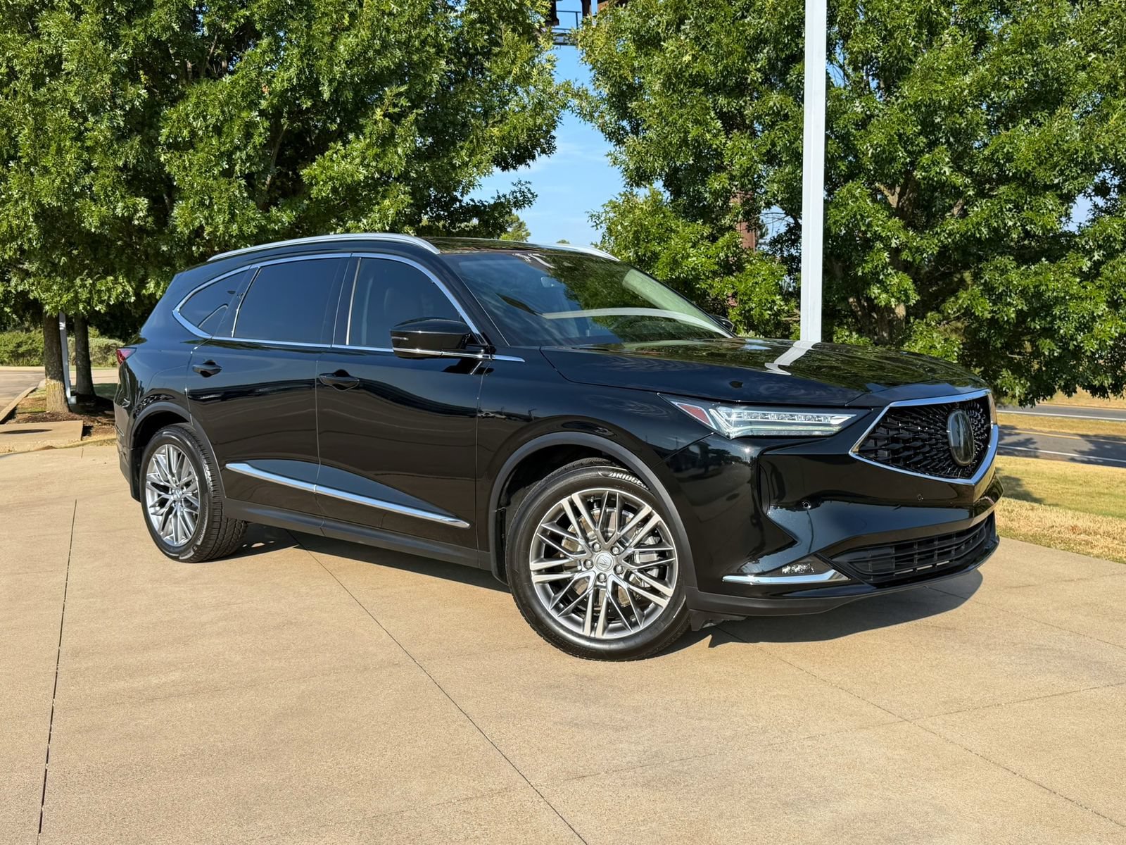 Used 2024 Acura MDX w/ Advance Package