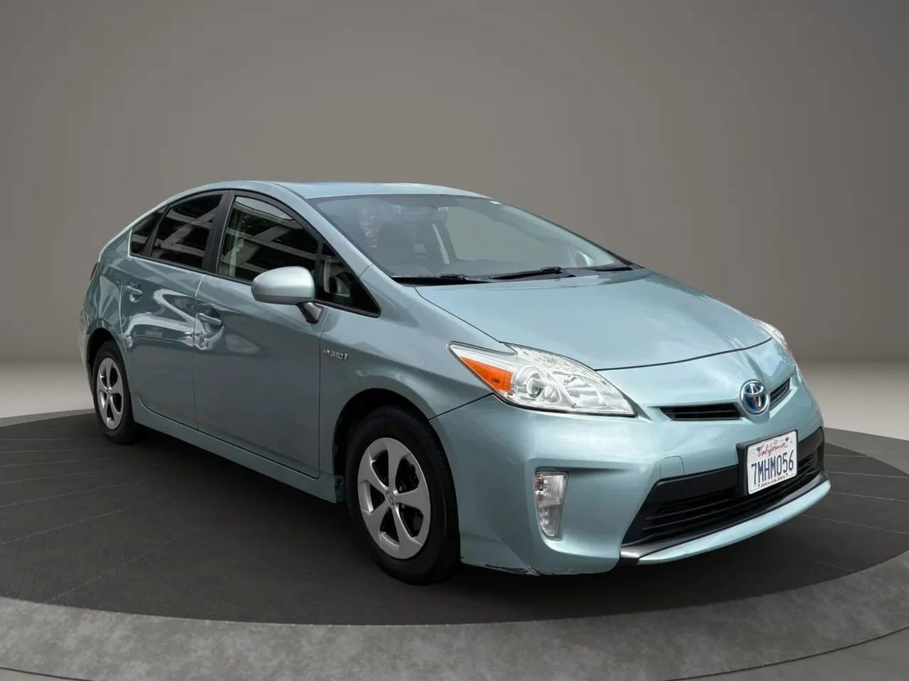 Used 2015 Toyota Prius Three FWD image 4