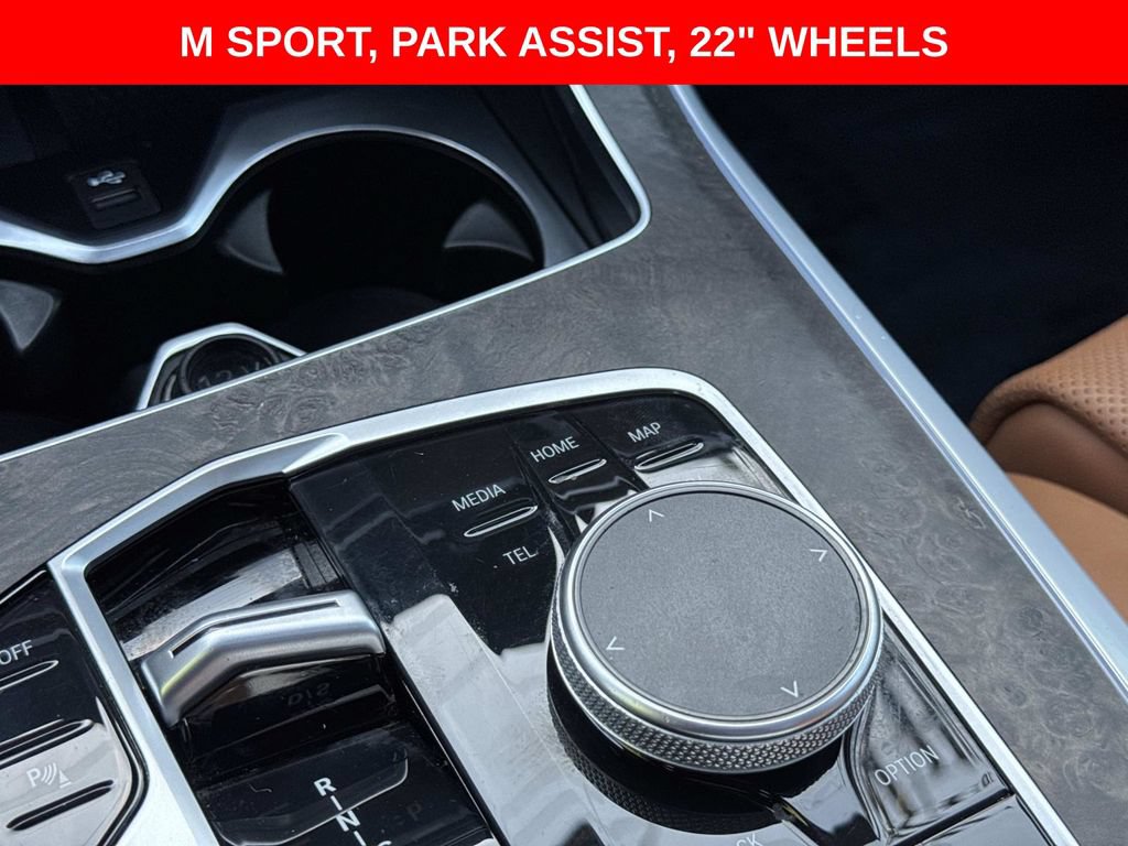 Used 2023 BMW X7 xDrive40i w/ M Sport Package AWD/4WD image 29