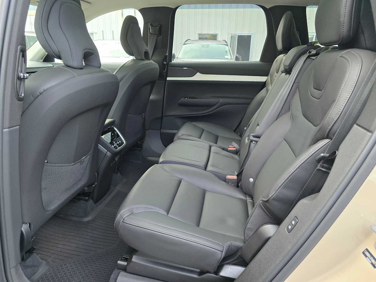 New 2026 Volvo EX90 Ultra AWD/4WD image 15