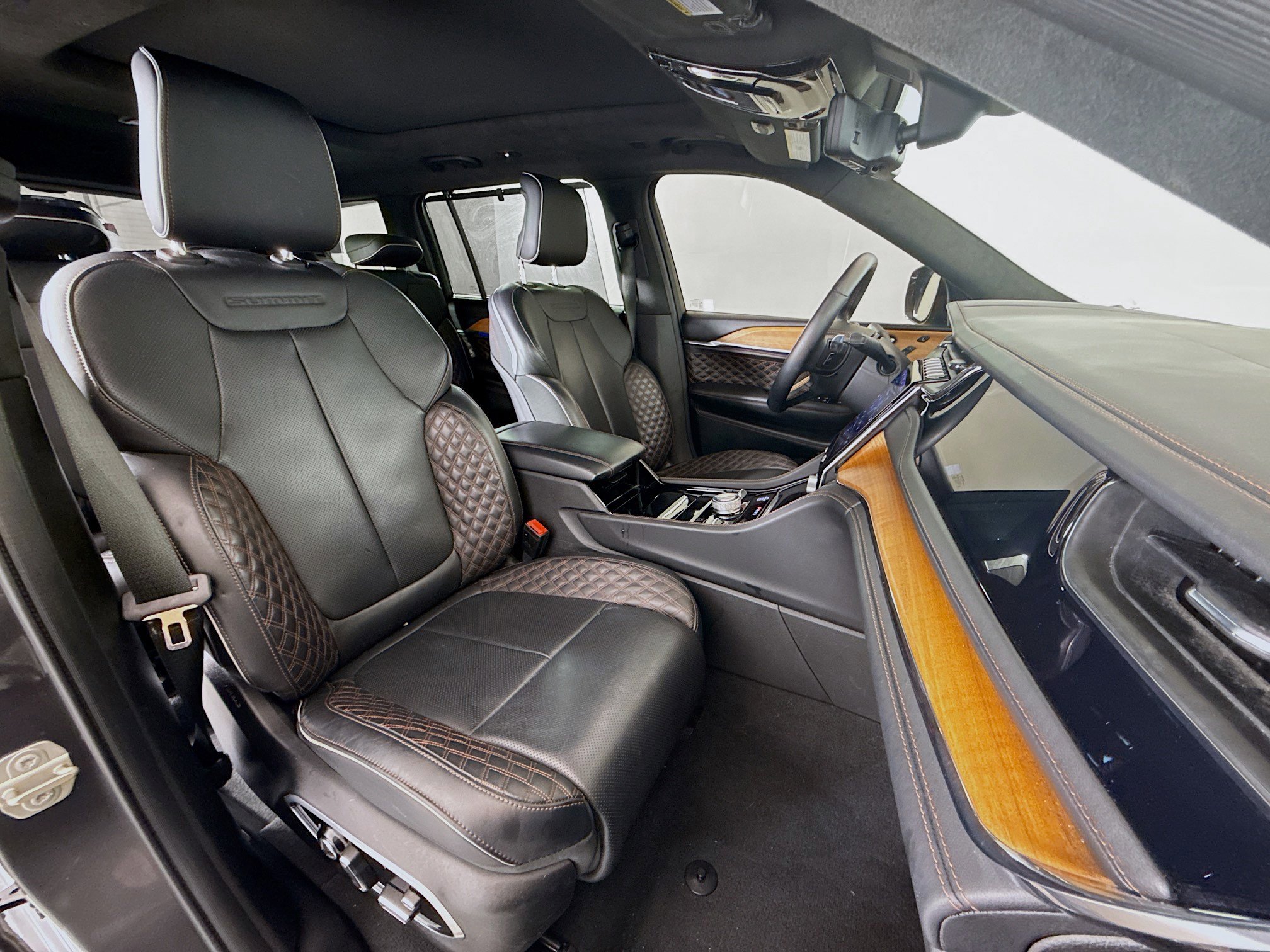 Used 2023 Jeep Grand Cherokee L Summit image 29