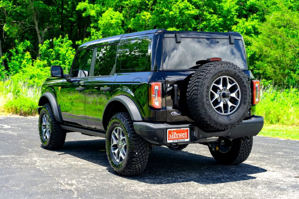 Used 2025 Ford Bronco Badlands AWD/4WD image 9