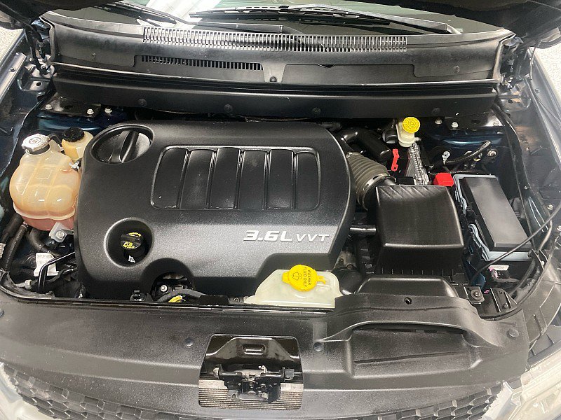 Used 2015 Dodge Journey SXT w/ Flexible Seating Group image 16