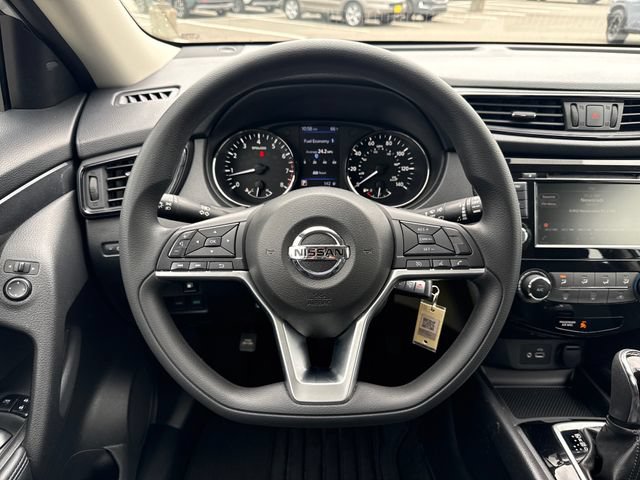 Used 2018 Nissan Rogue S FWD image 19