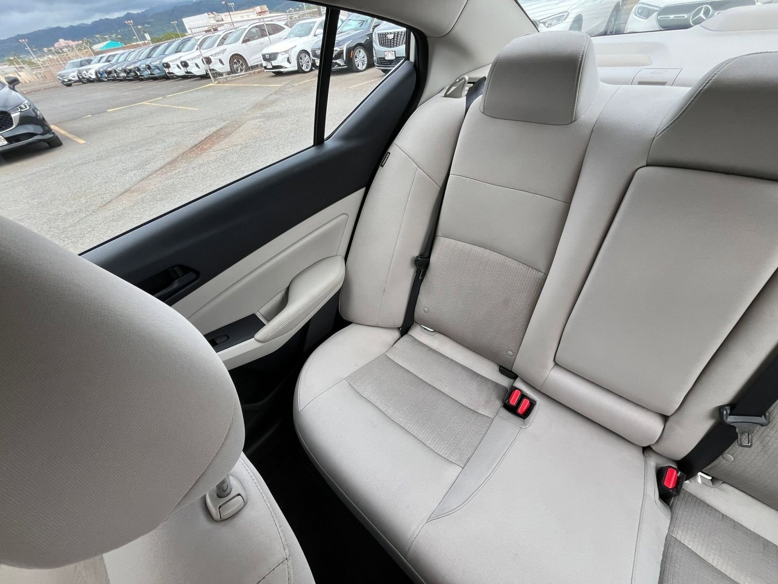 Used 2025 Nissan Altima 2.5 SV image 40