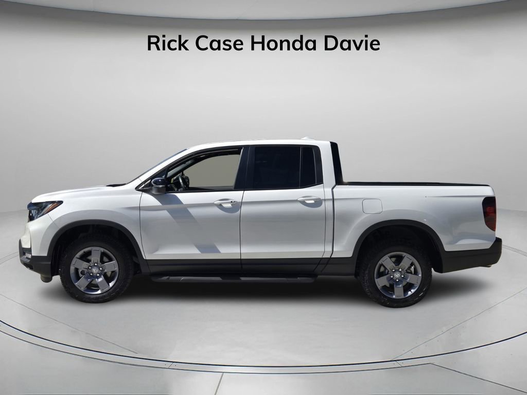 Certified 2025 Honda Ridgeline TrailSport image 4