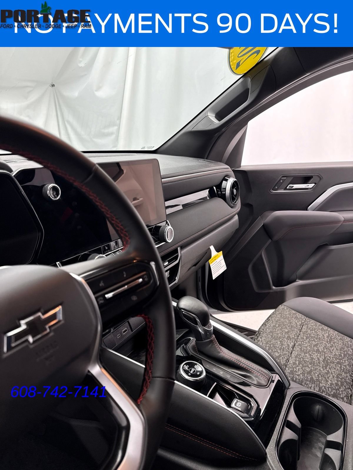 Used 2024 Chevrolet Colorado Z71 w/ Z71 Convenience Package 2 AWD/4WD image 23