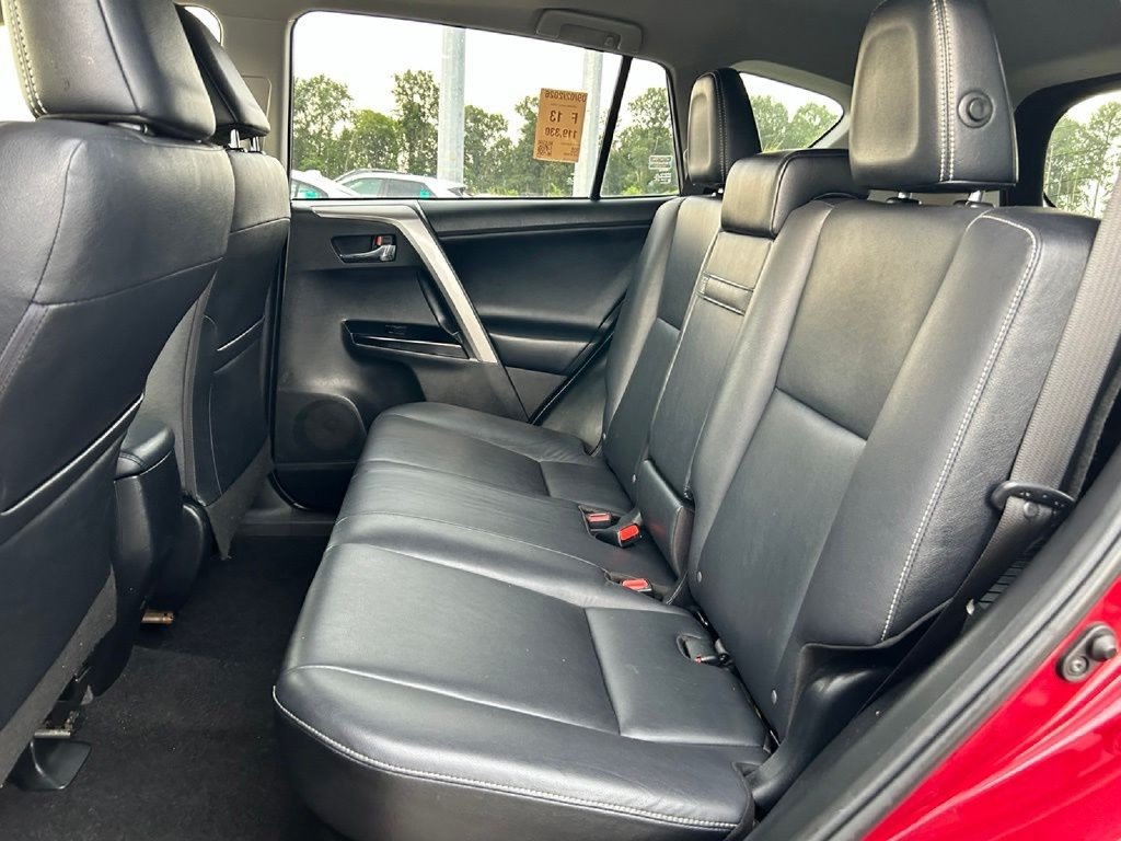 Used 2018 Toyota RAV4 Limited AWD/4WD image 16