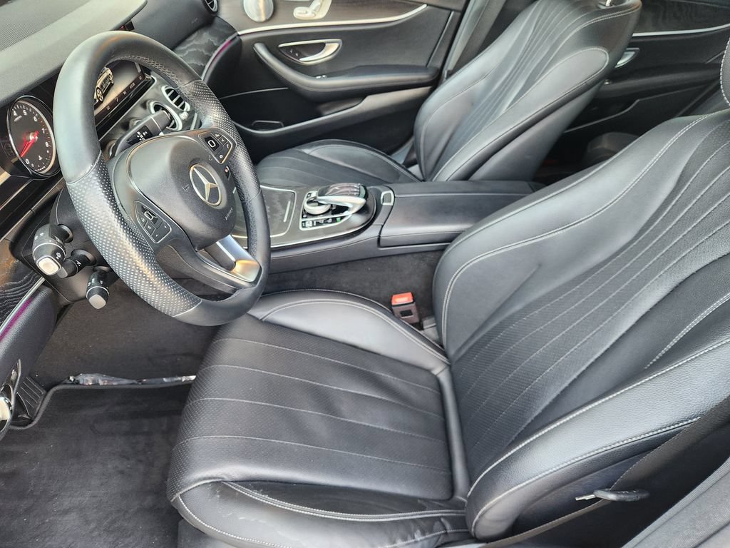 Used 2018 Mercedes-Benz E 300 image 13