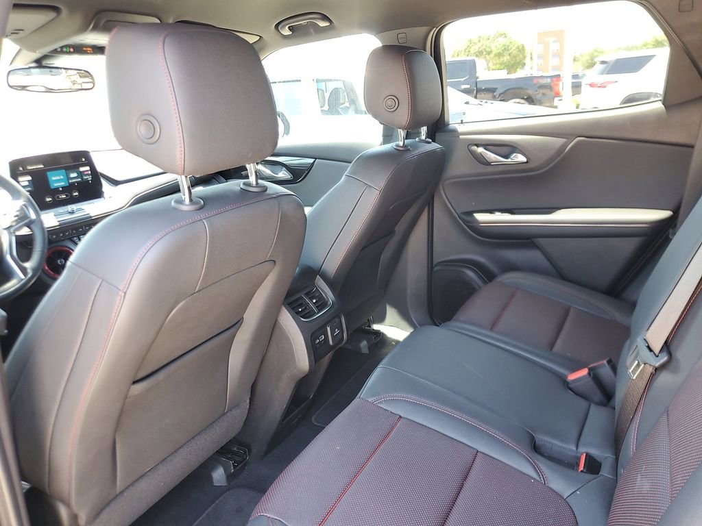 Used 2025 Chevrolet Blazer RS AWD/4WD image 11