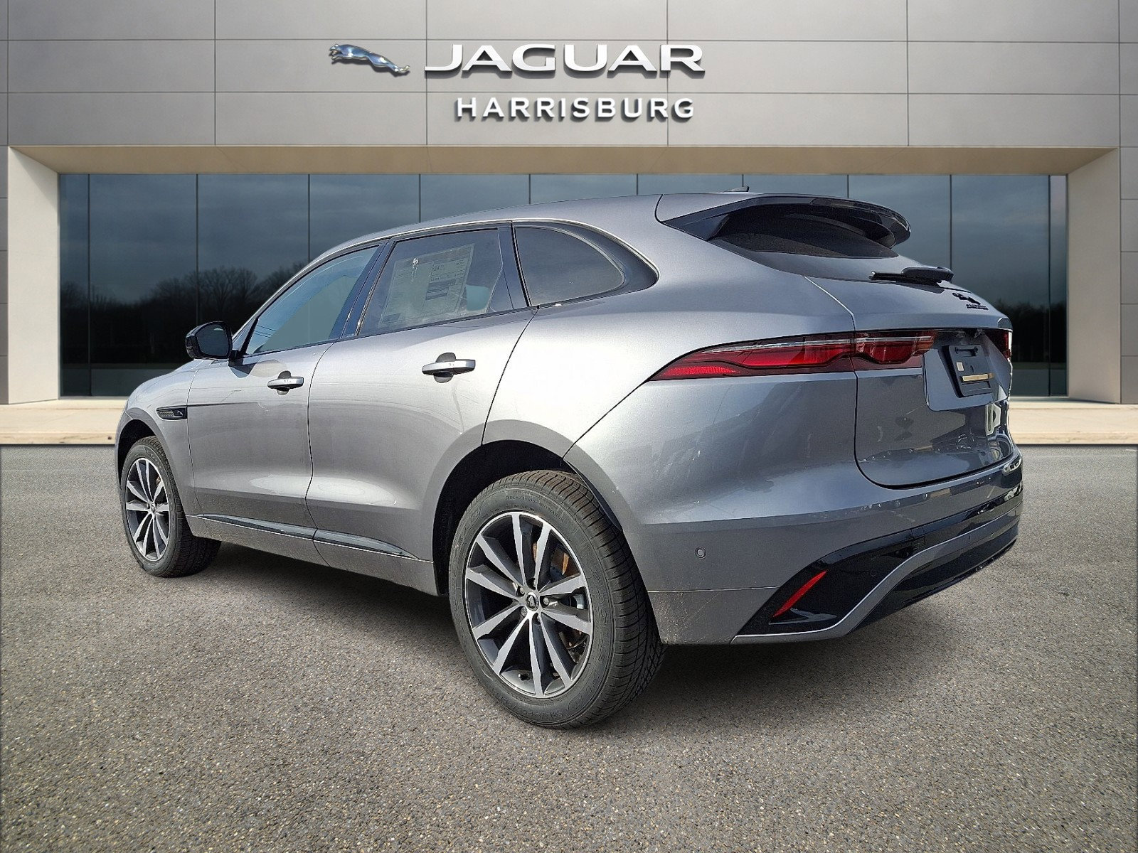 New 2025 Jaguar F-PACE R-Dynamic S image 2
