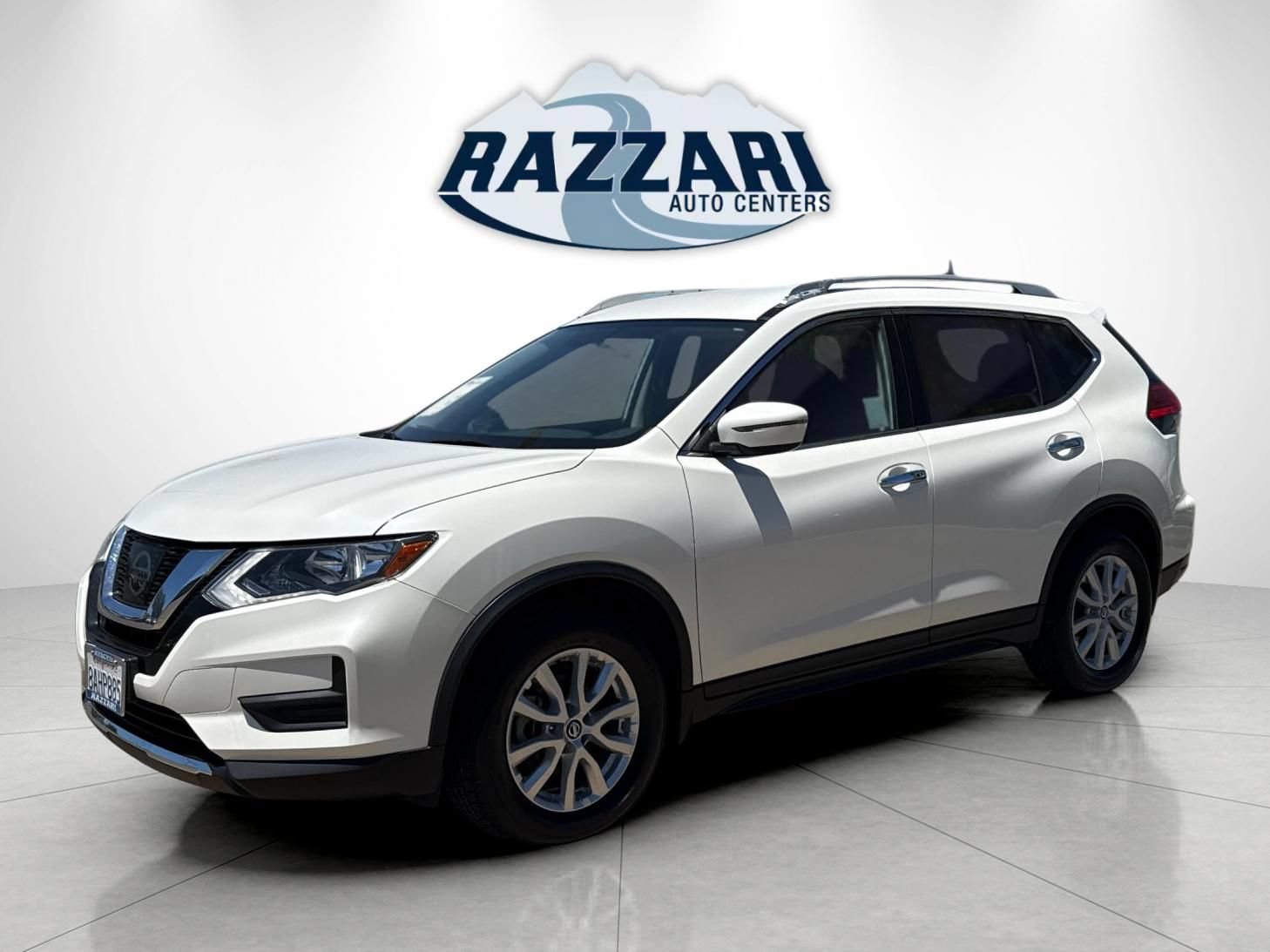 Used 2017 Nissan Rogue SV FWD image 7