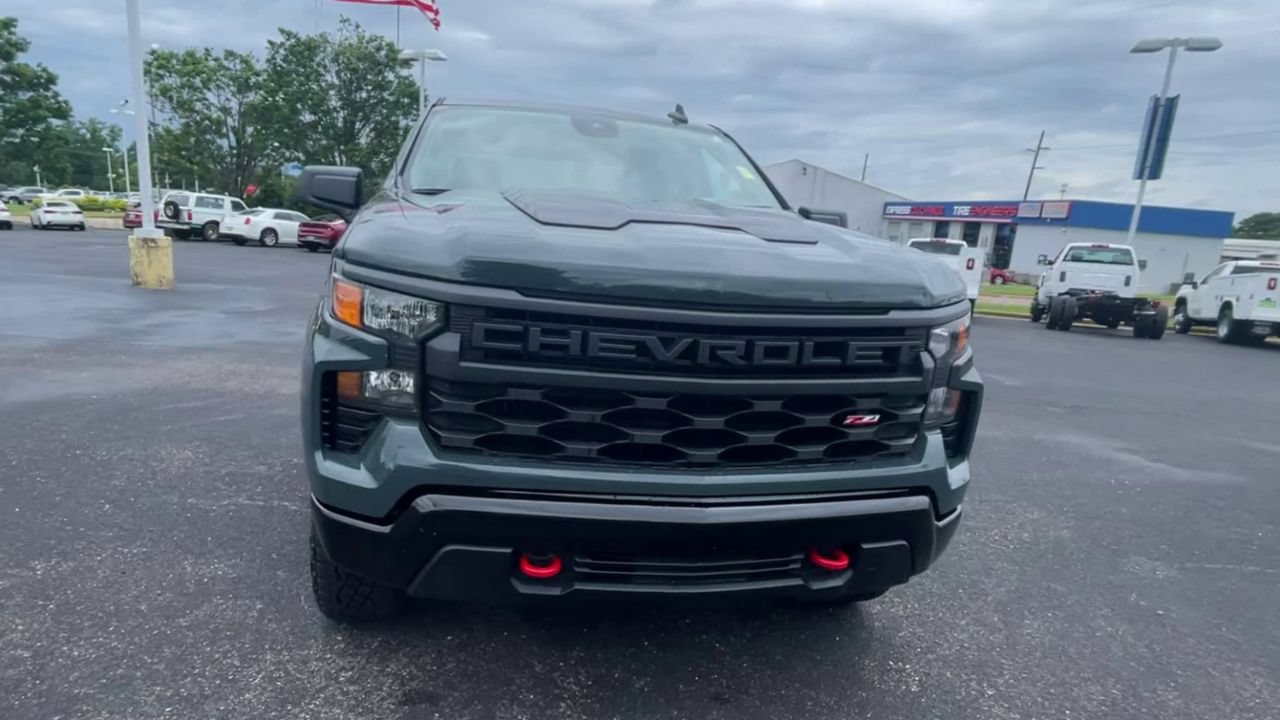 Used 2026 Chevrolet Silverado 1500 Custom Trail Boss AWD/4WD image 3
