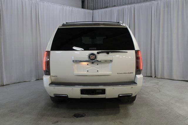 Used 2013 Cadillac Escalade Premium AWD/4WD image 23