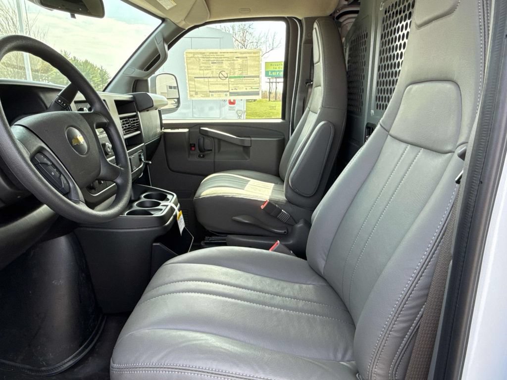 New 2026 Chevrolet Express 2500 w/ Driver Convenience Package RWD image 9