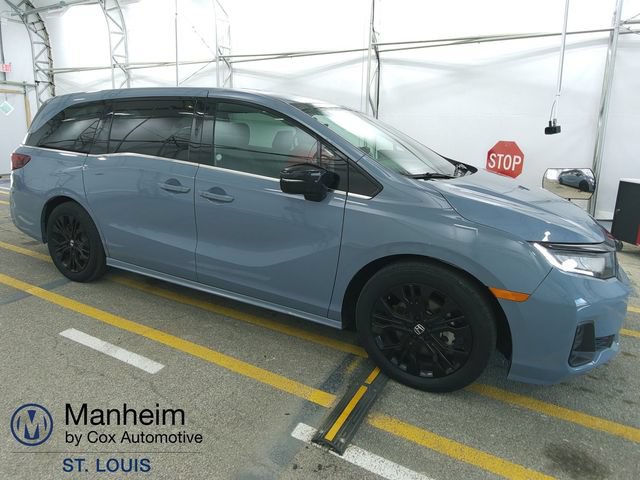 Used 2025 Honda Odyssey Sport-L image 3