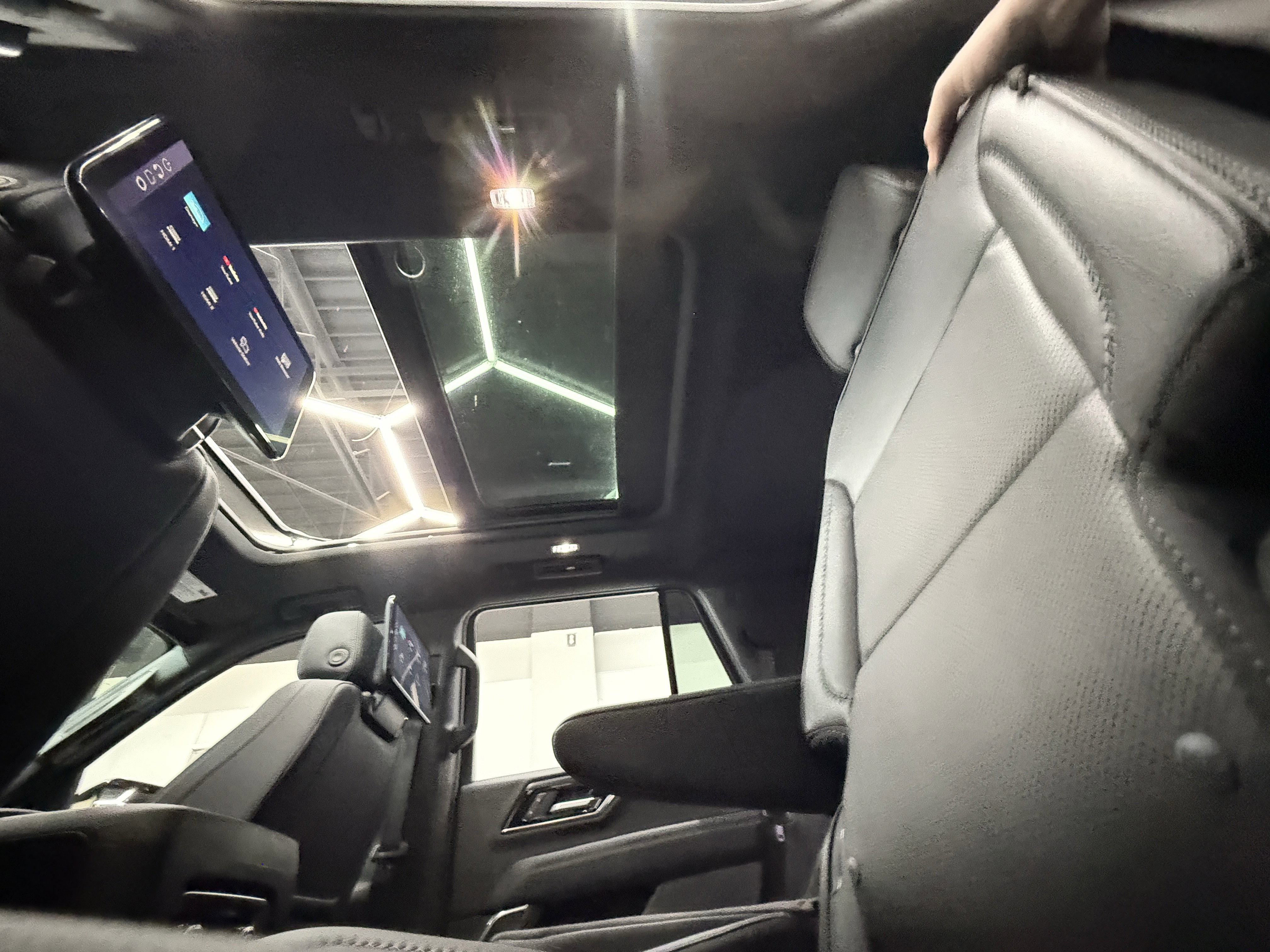 Used 2026 GMC Yukon Denali w/ Denali Reserve Package image 31