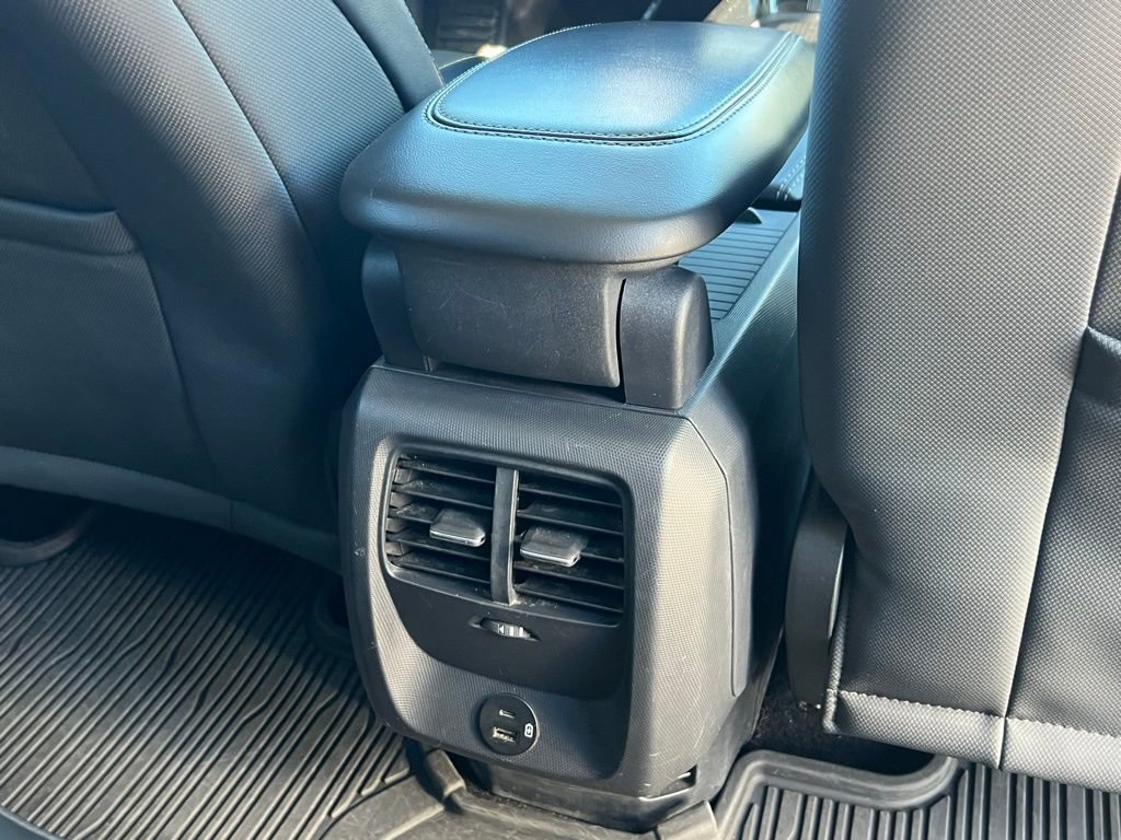 Used 2022 Ford Mustang Mach-E Select image 19