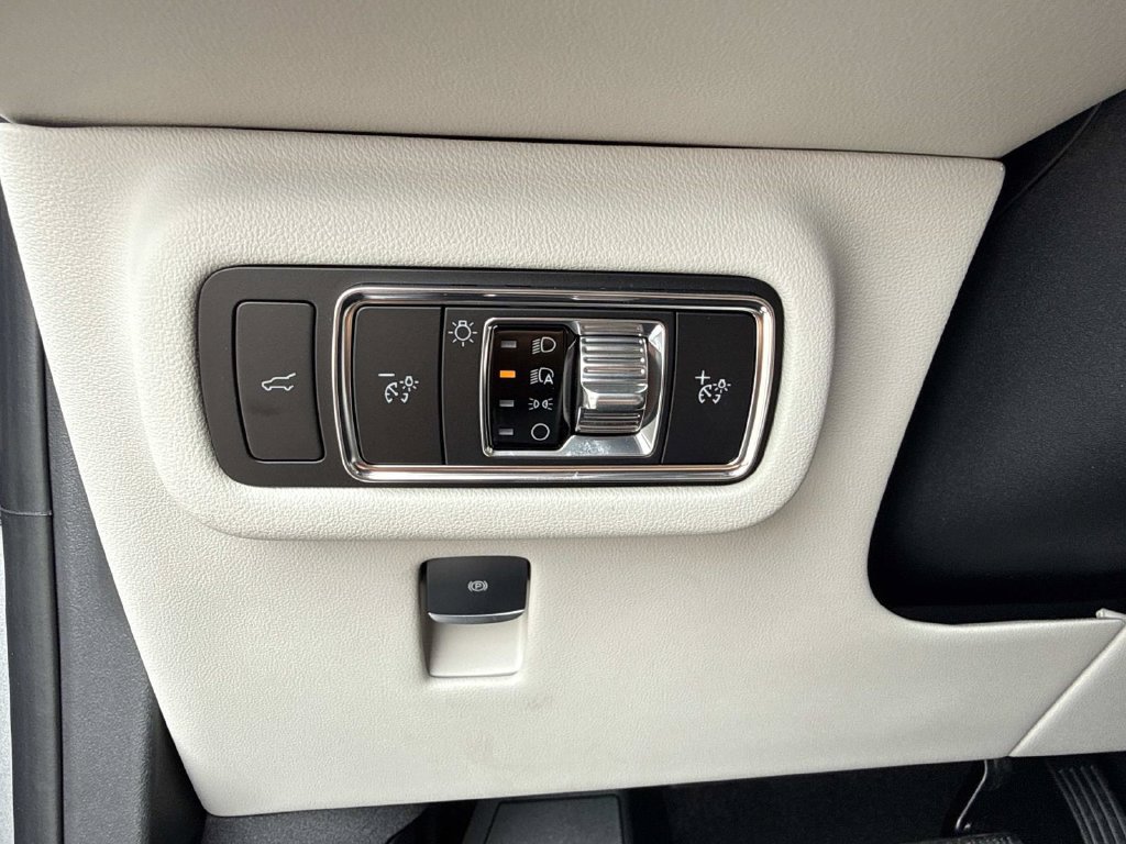 New 2026 Lincoln Nautilus Premier w/ Equipment Group 102A AWD/4WD image 31