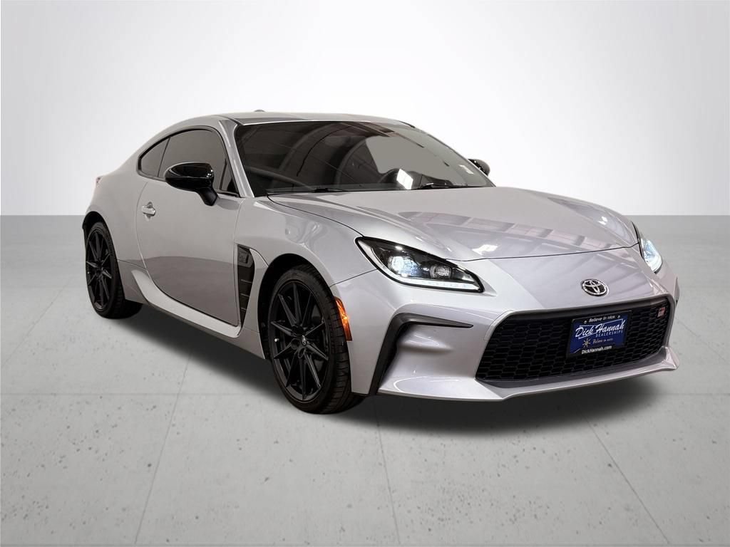 Used 2023 Toyota GR86 Premium RWD image 8