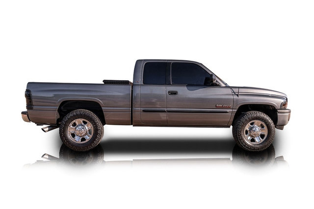Used 2002 Dodge Ram 2500 Truck 2WD Quad Cab image 2