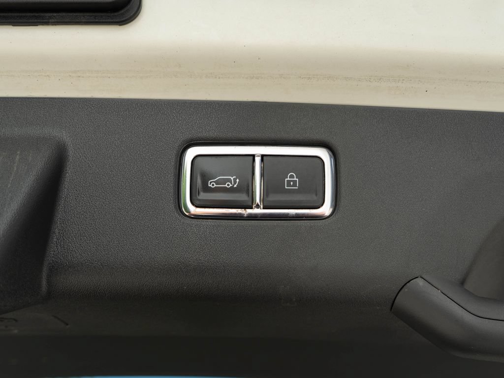 Certified 2024 Kia EV9 Land AWD/4WD image 39