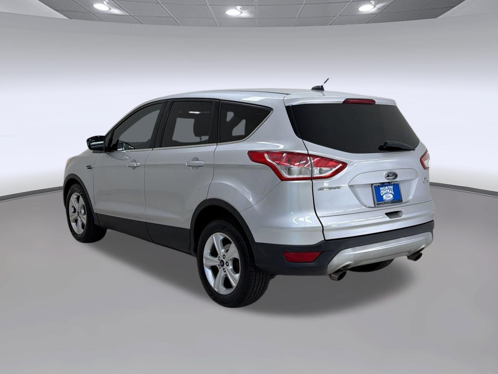 Used 2015 Ford Escape SE AWD/4WD image 3