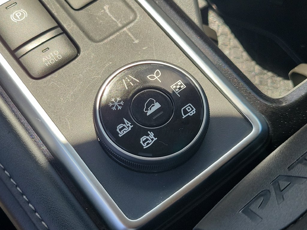 Certified 2026 Nissan Pathfinder SL AWD/4WD image 29