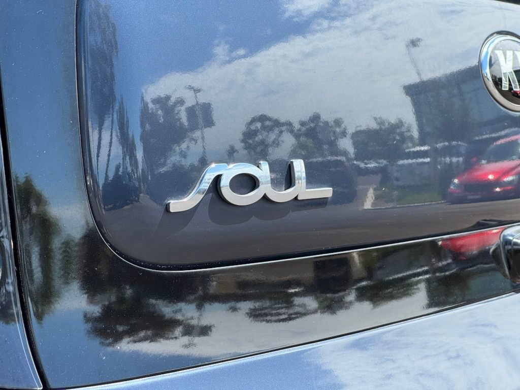 Used 2016 Kia Soul + FWD image 24