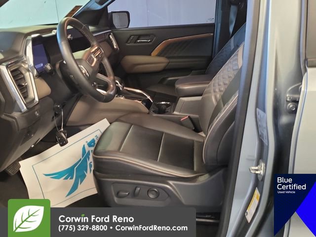 Used 2024 GMC Canyon Denali image 11