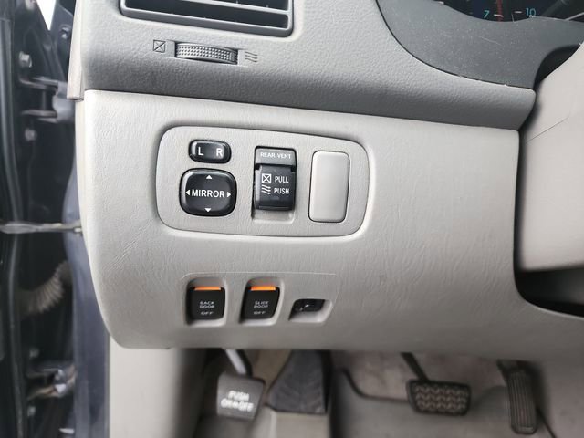 Used 2009 Toyota Sienna XLE image 13