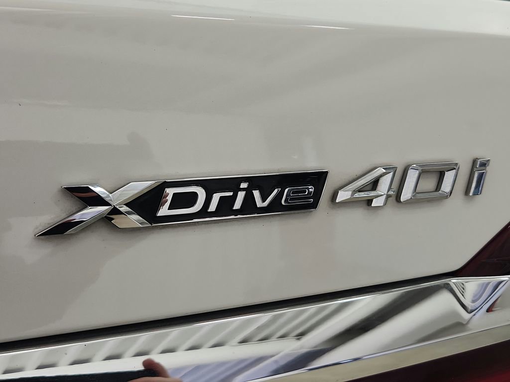 Used 2022 BMW X7 xDrive40i w/ Premium Package image 48