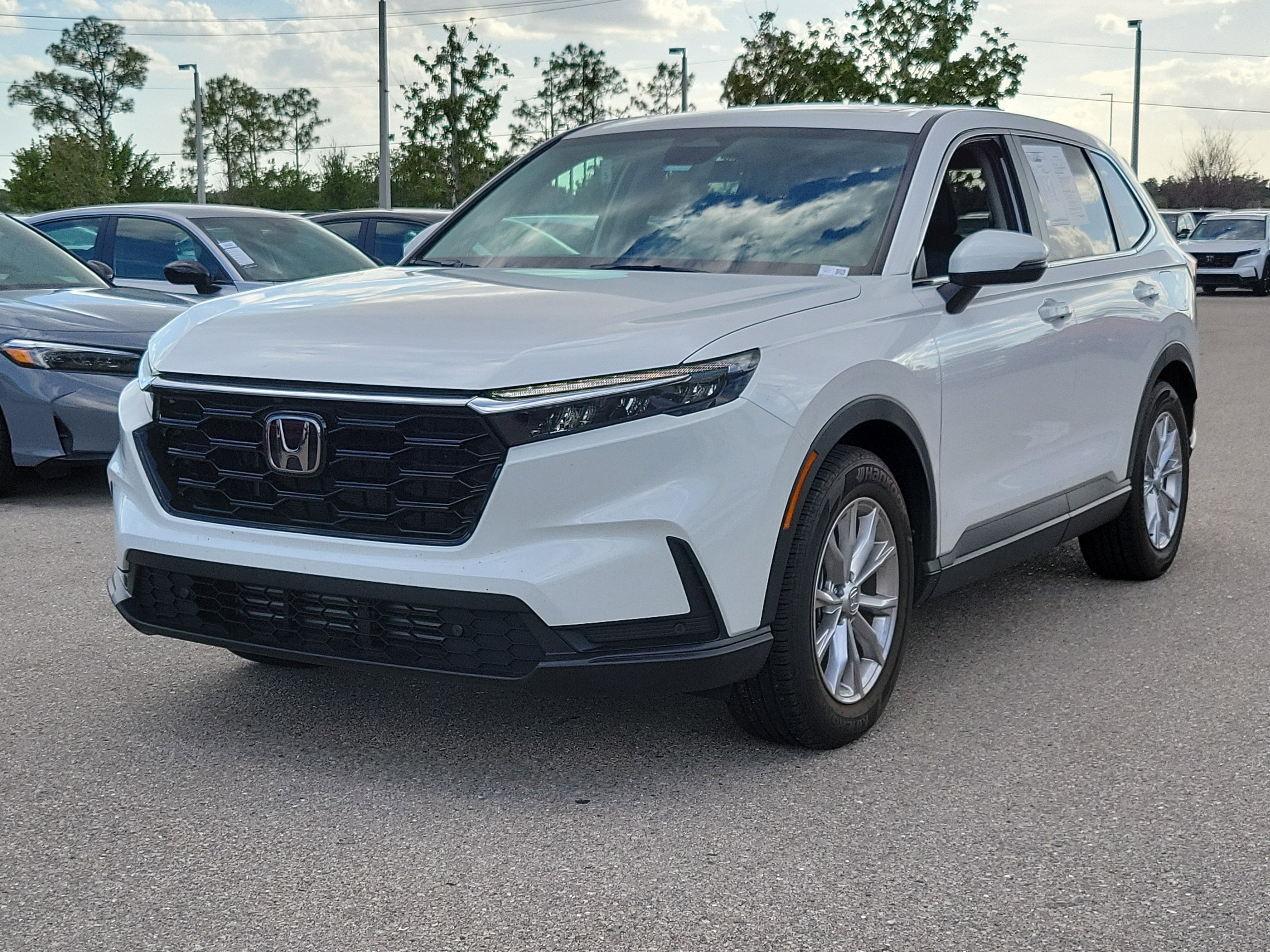 Used 2024 Honda CR-V EX-L image 3