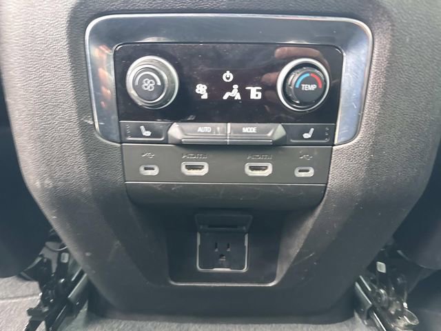 Used 2021 Chevrolet Suburban Premier image 14