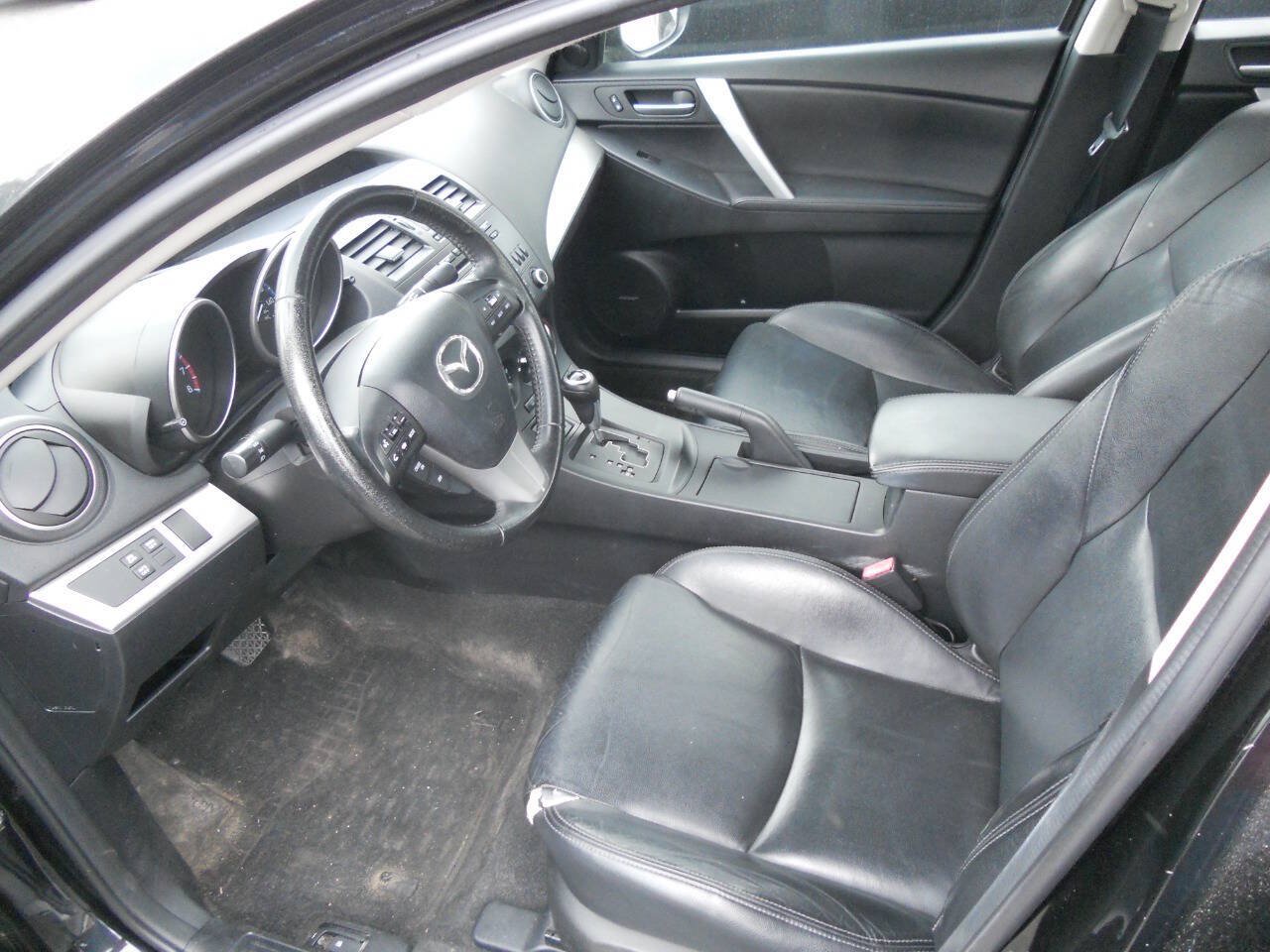 Used 2012 MAZDA MAZDA3 i Grand Touring w/ Tech Pkg FWD image 5