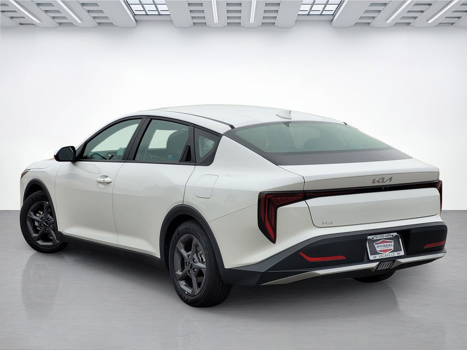 Used 2025 Kia K4 FWD image 13