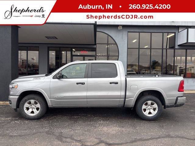 Used 2025 RAM 1500 Big Horn AWD/4WD image 1