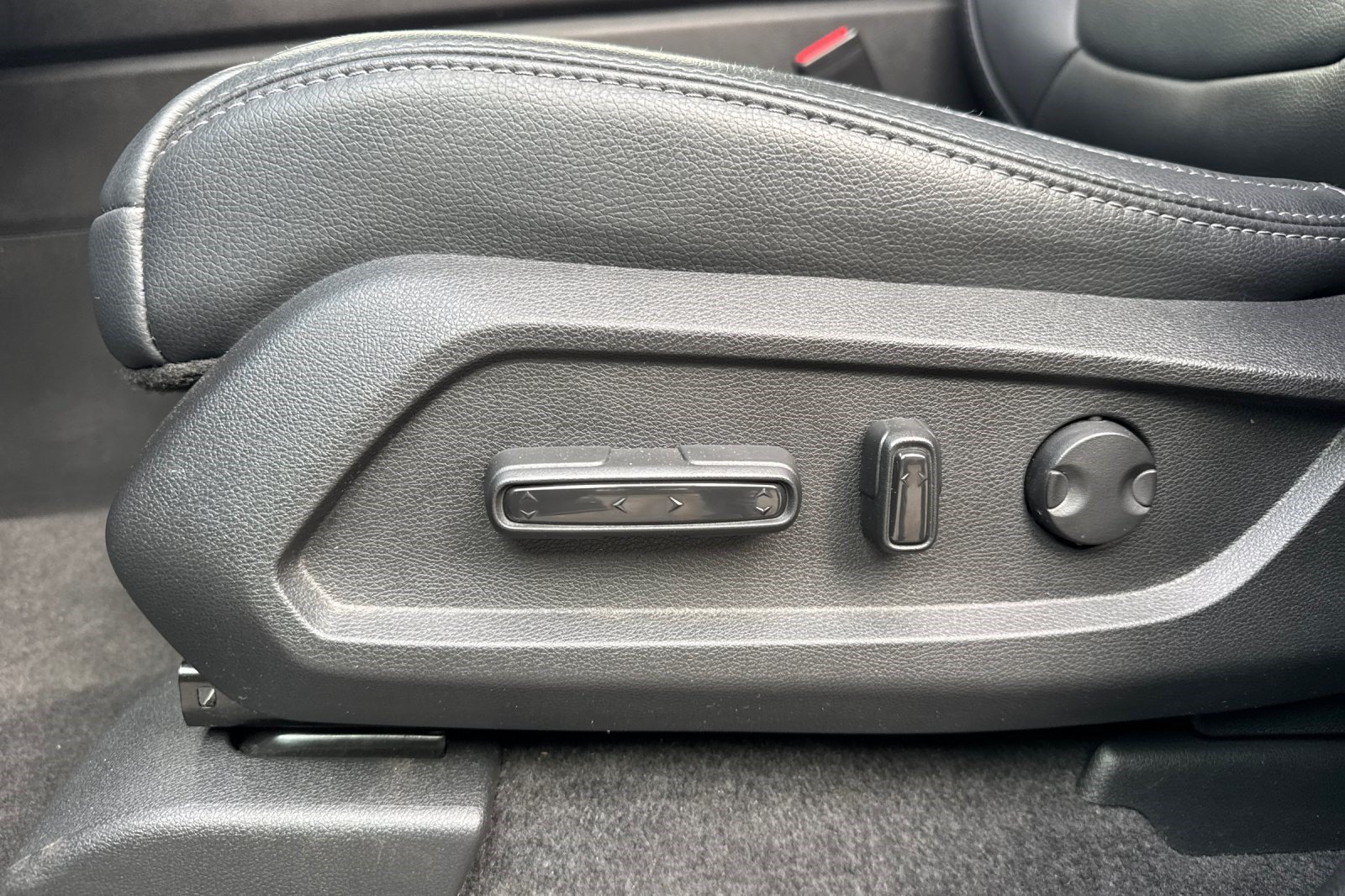 Certified 2024 Honda Pilot Touring image 14