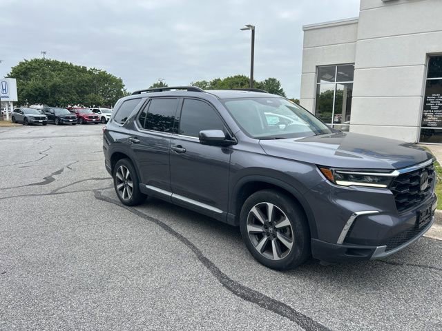 Used 2023 Honda Pilot Elite image 2