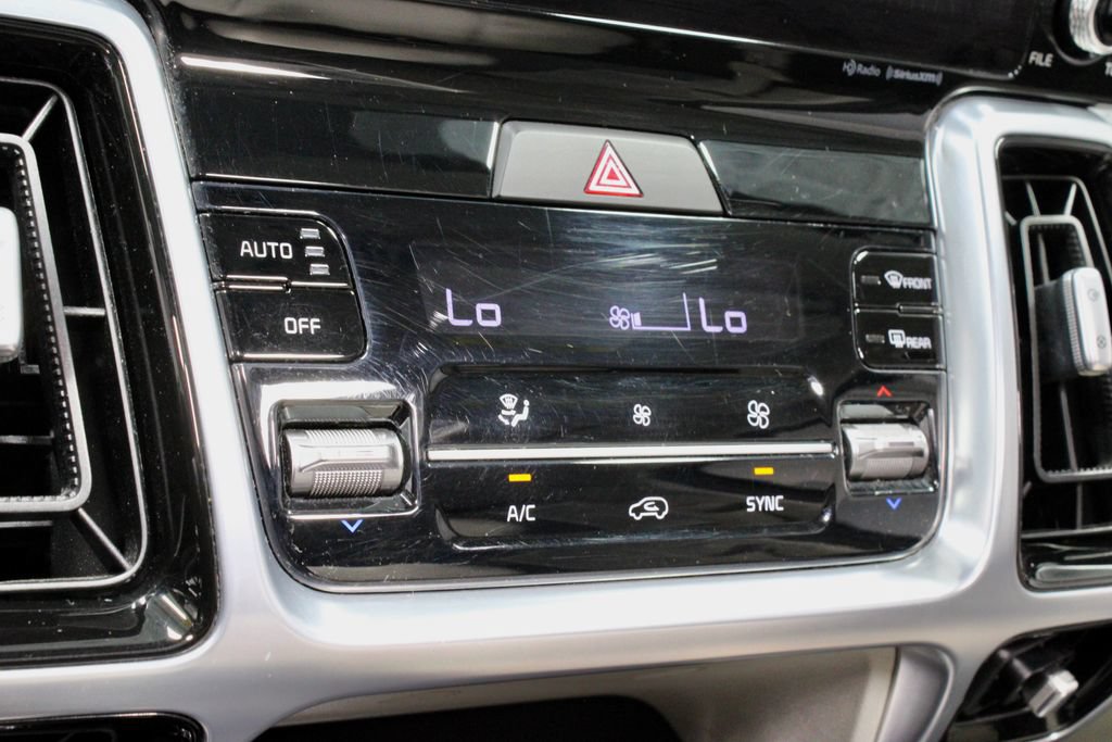 Used 2022 Kia Sorento SX AWD/4WD image 32