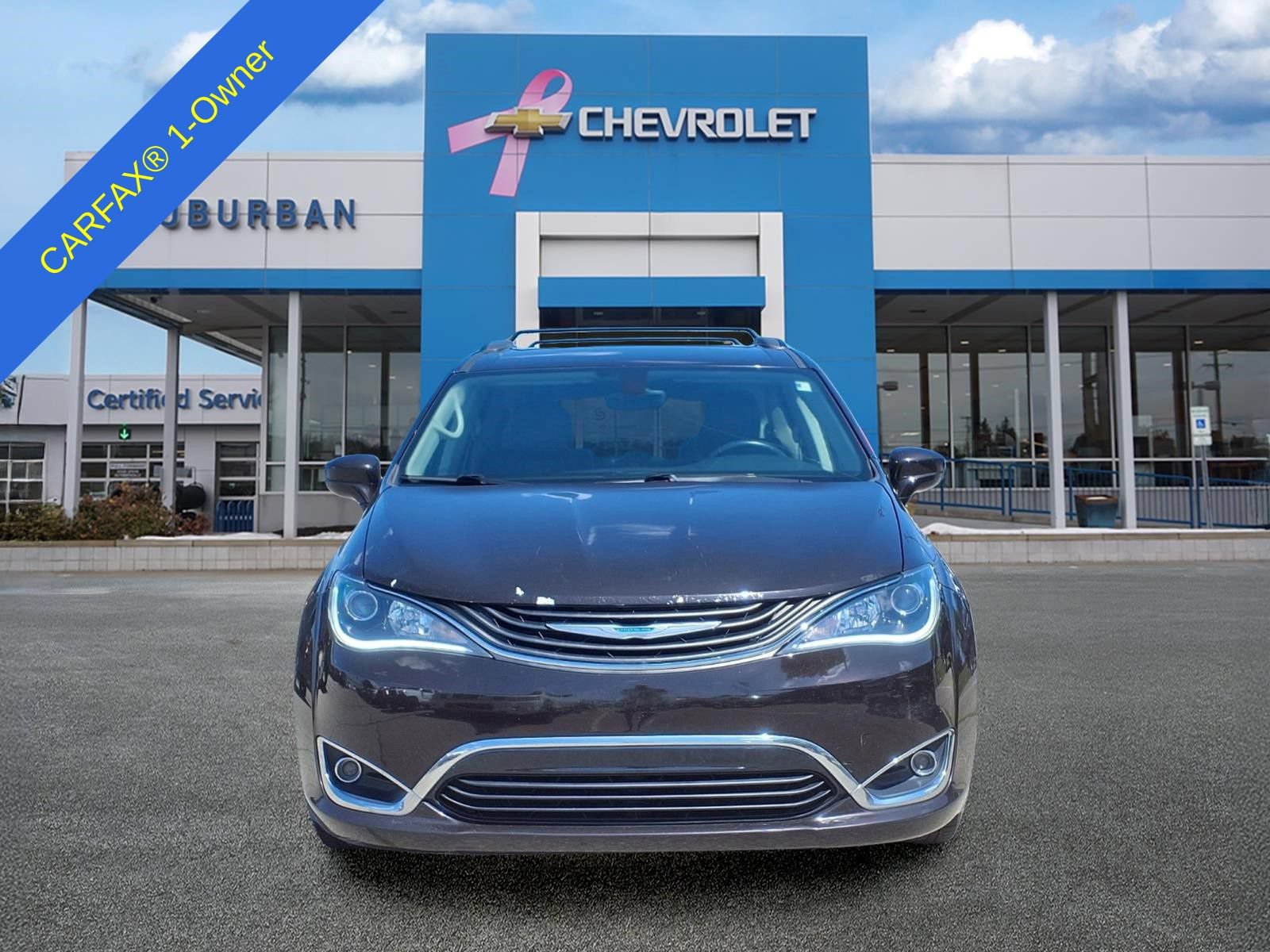 Used 2017 Chrysler Pacifica Premium FWD video 2