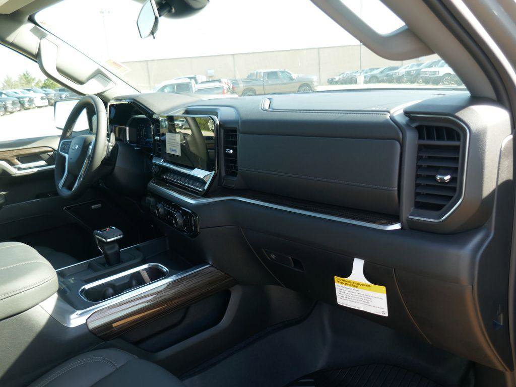 New 2026 Chevrolet Silverado 1500 RST w/ RST All Star Premium Package AWD/4WD image 13