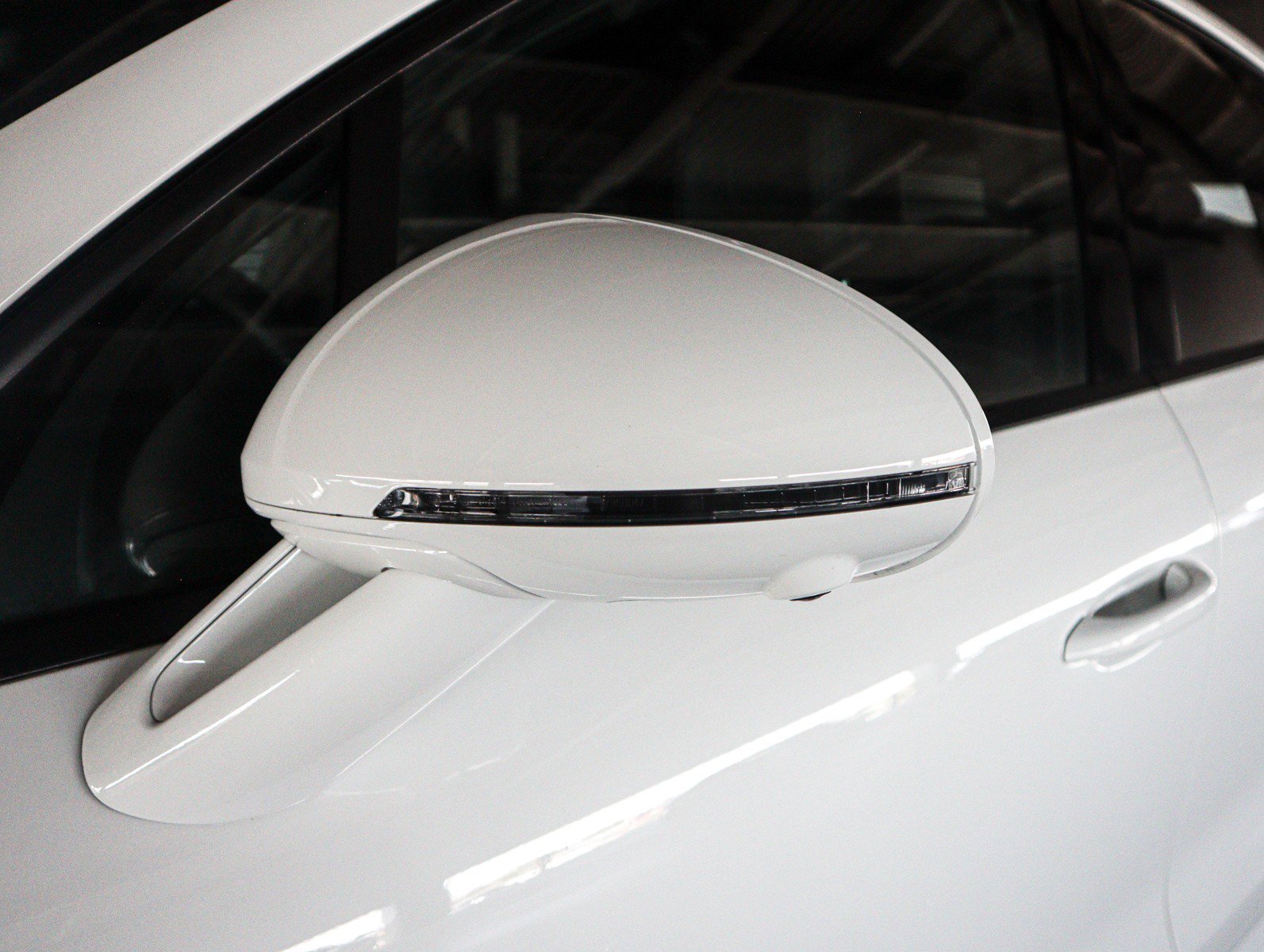 Certified 2026 Porsche Macan AWD/4WD image 23