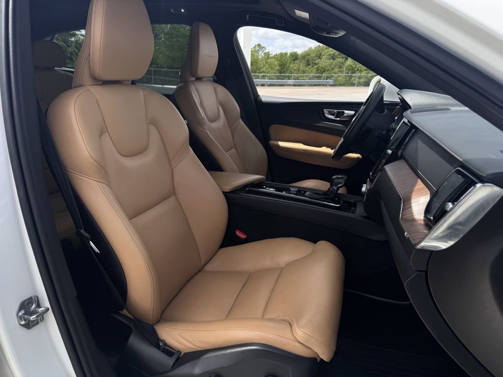 Used 2020 Volvo XC60 T5 Inscription image 28