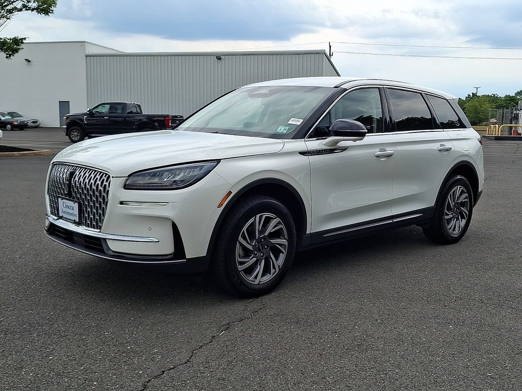 Certified 2023 Lincoln Corsair AWD w/ Equipment Group 101A image 6