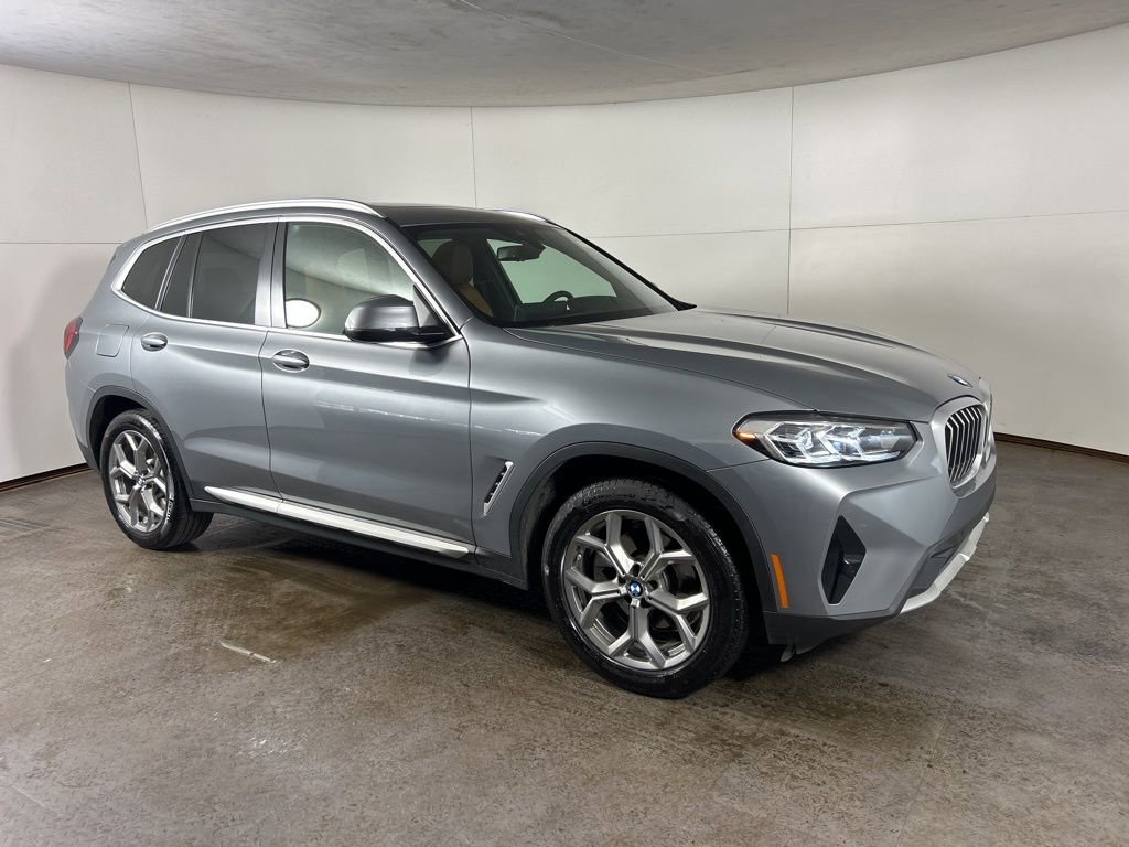 Used 2024 BMW X3 xDrive30i w/ Premium Package image 32