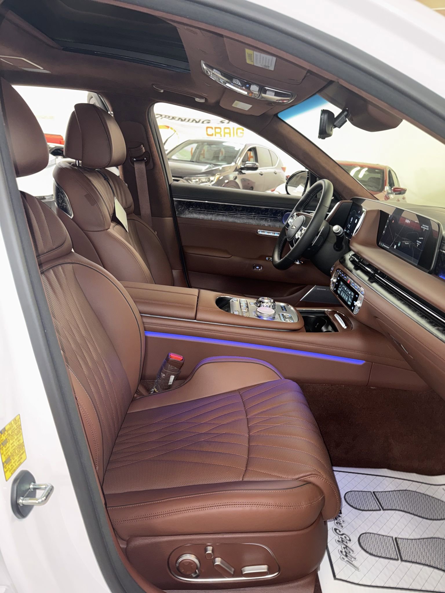 Used 2025 Genesis G90 3.5T image 14