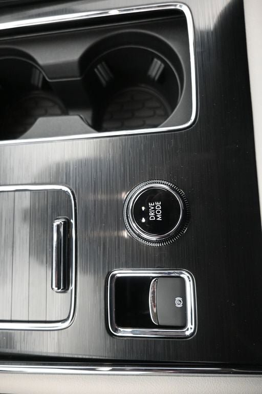 New 2026 Lincoln Aviator AWD w/ Jet Appearance Package image 17
