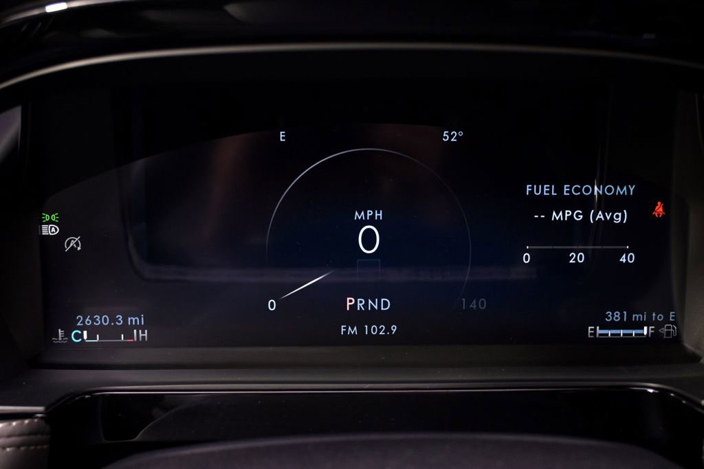 New 2026 Lincoln Corsair Premiere image 25