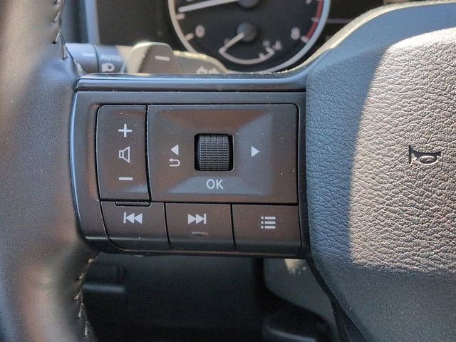 Used 2025 Nissan Rogue SV AWD/4WD image 30